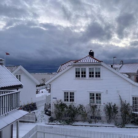 Nevlunghavn Gjestgiveri Hotell Larvik Exteriör bild