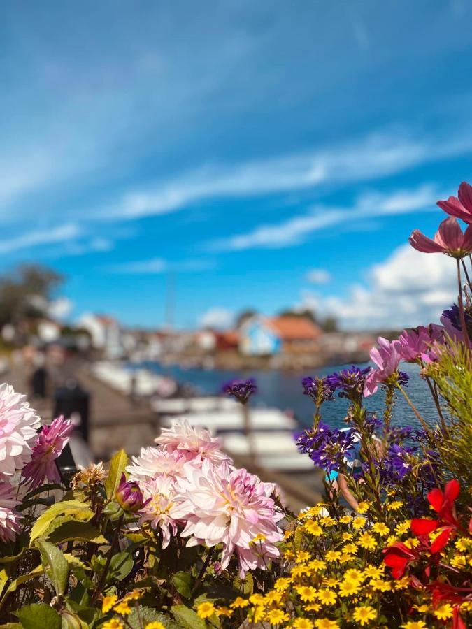 Nevlunghavn Gjestgiveri Hotell Larvik Exteriör bild